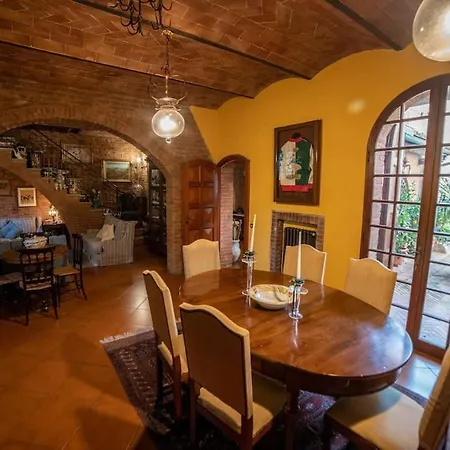 Holiday home Casa Lazzaro Al Centro Di Siena