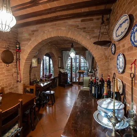 Holiday home Casa Lazzaro Al Centro Di Siena