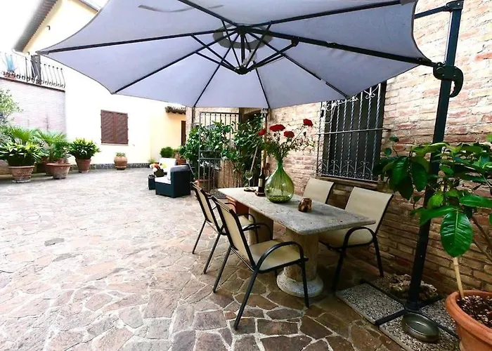 Casa Lazzaro Al Centro Di * Siena